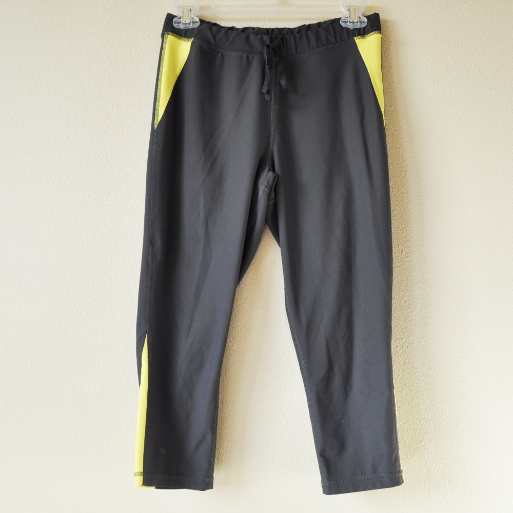 Xersion Capri leggings women S